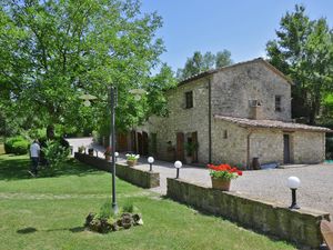 23706923-Villa-12-Radda In Chianti-300x225-1