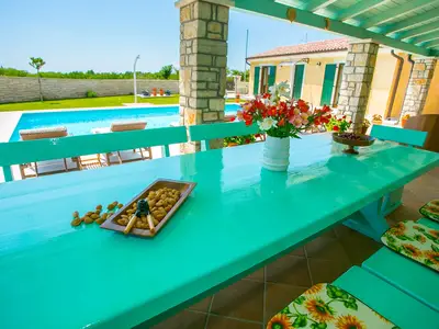Villa für 10 Personen (250 m²) in Radetići 9/10