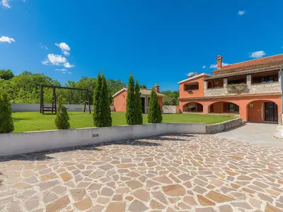 Villa für 8 Personen (260 m²) in Rakalj 8/10