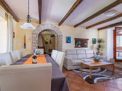 Villa für 8 Personen (260 m²) in Rakalj 10/10