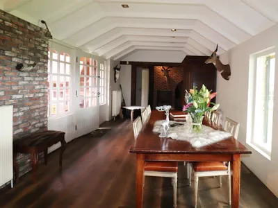 DiningRoom