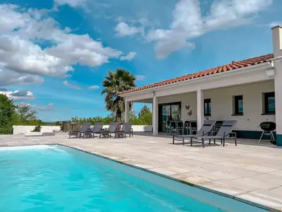 Pool des Ferienhauses