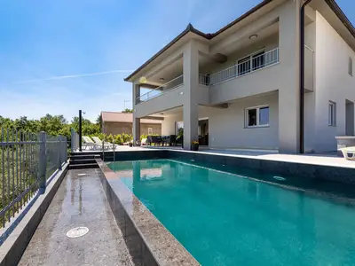 Villa für 6 Personen (160 m²) in Risika 4/10