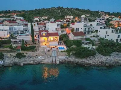 Villa für 7 Personen (180 m²) in Rogoznica 3/10