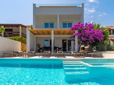 Stilvolle und luxuriöse Strandvilla