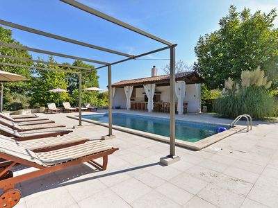 Villa für 16 Personen (300 m²) in Rojnici 5/10