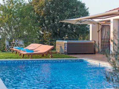 Villa für 8 Personen (230 m²) in Rovinjsko Selo 2/10