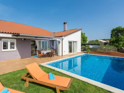 Villa für 8 Personen (230 m²) in Rovinjsko Selo 3/10
