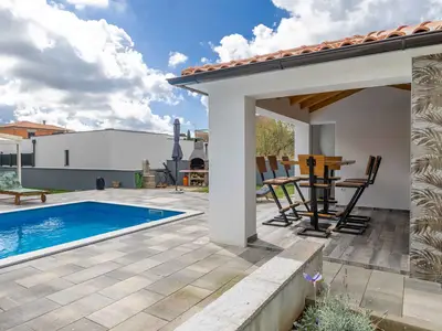 Villa für 8 Personen (137 m²) in Rovinjsko Selo 7/10