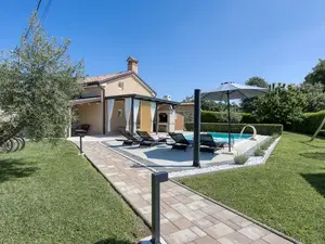 Villa für 5 Personen (90 m²) in Ružici