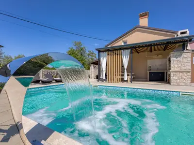 Villa für 5 Personen (90 m²) in Ružici 2/10