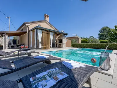 Villa für 5 Personen (90 m²) in Ružici 10/10