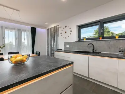 Villa für 10 Personen (243 m²) in Ružici 7/10