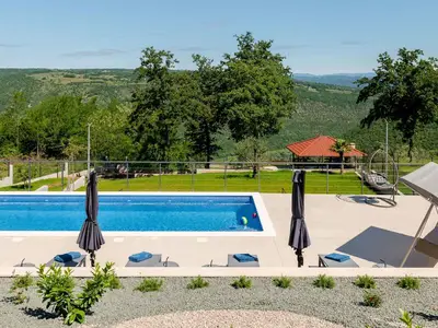 Villa für 10 Personen (255 m²) in Ružici 8/10