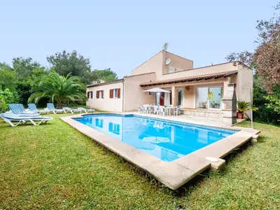 PoolOfHouse