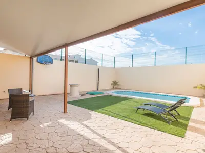 PoolOfHouse