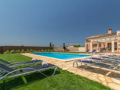 PoolOfHouse