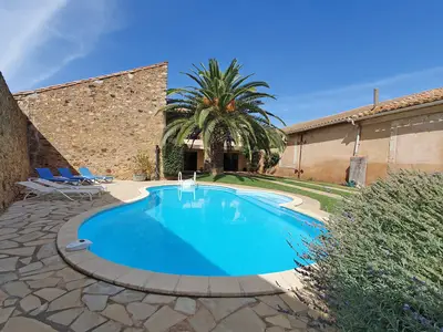 PoolOfHouse