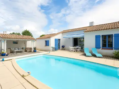 PoolOfHouse