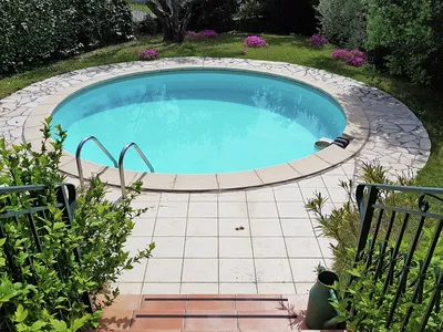 PoolOfHouse
