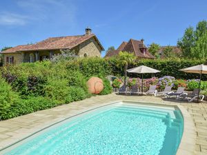 Villa für 10 Personen (280 m&sup2;) in Saint-Médard-d'Excideuil