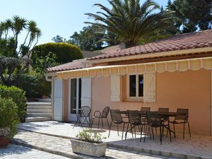 22051793-Villa-6-Sainte-Maxime-300x225-2