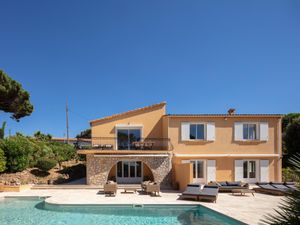 23896762-Villa-11-Sainte-Maxime-300x225-4