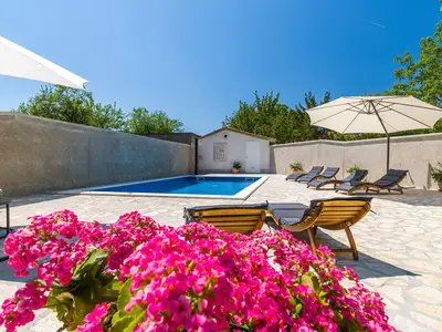 Villa für 8 Personen (120 m²) in Šajini 4/10