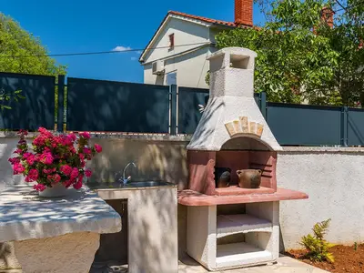 Villa für 8 Personen (120 m²) in Šajini 9/10