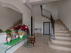 23708542-Villa-8-Salemi-300x225-3