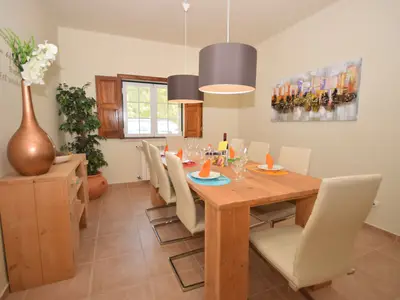 DiningRoom