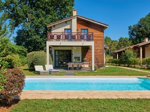 22775455-Villa-6-Salles-300x225-0