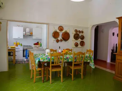 Küche und Essbereich