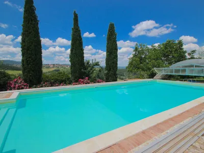 PoolOfHouse