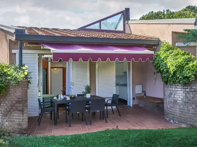 Villa für 6 Personen (57 m²) in San Vincenzo 1/10 Villa für 6 Personen (57 m²) in San Vincenzo 1/10