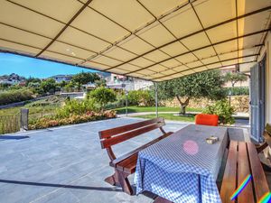 23706661-Villa-10-Sanremo-300x225-2