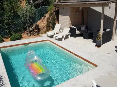 PoolOfHouse