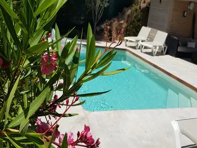 PoolOfHouse