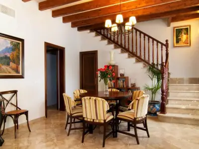 DiningRoom