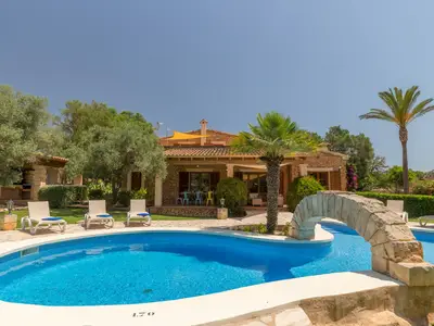 PoolOfHouse