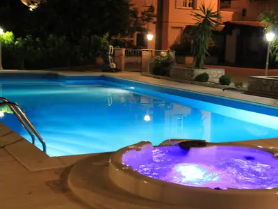 PoolOfHouse PoolOfHouse