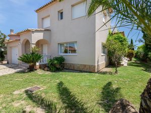 22271059-Villa-8-Sant Pere Pescador-300x225-3