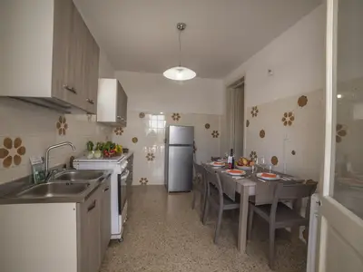 Küche und Essbereich