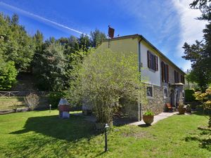 23707380-Villa-8-Santa Fiora-300x225-4