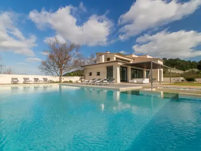 PoolOfHouse