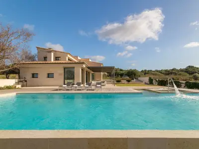 PoolOfHouse