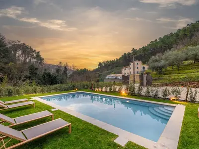 PoolOfHouse