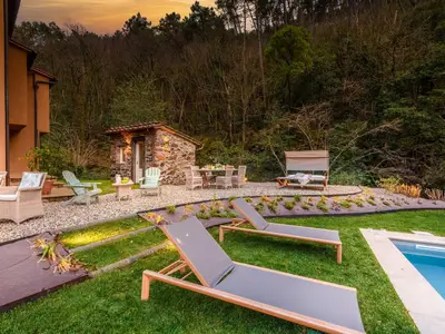 PoolOfHouse
