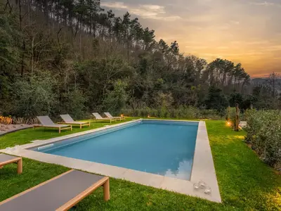 PoolOfHouse