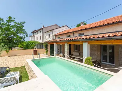 Villa für 8 Personen (185 m²) in Savudrija 1/10